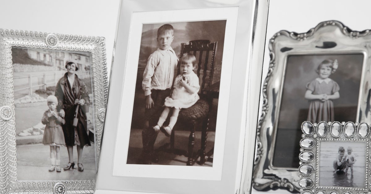 Genius Tricks For Showing Off All Those Family Photos HuffPost Life