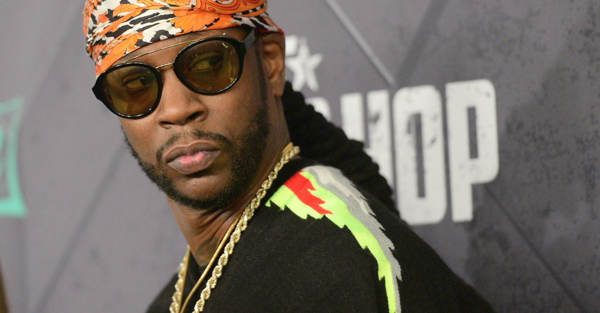 Rapper 2 Chainz Just Proved Black Santa Claus Is Real | HuffPost