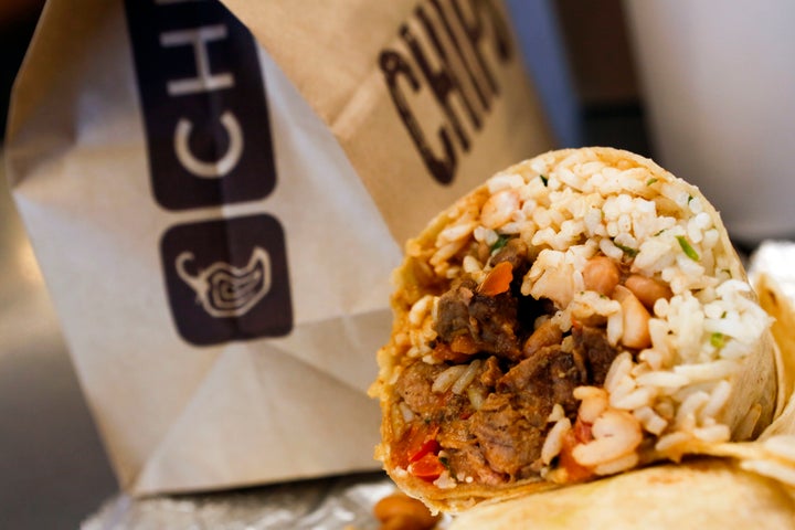 Chipotle Infested Chipotle's Food Poisoning Issue Is Nationwide. Here's A Map. | HuffPost ...