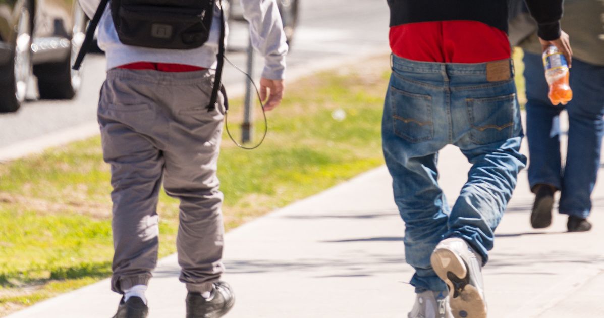 Indiana teens ask city to ban saggy pants