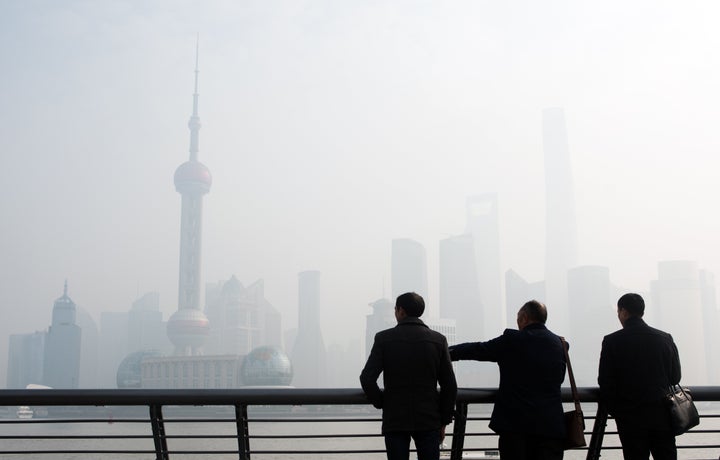 Smog in Chinese metropolis Shanghai hit its highest level since January on Tuesday. 