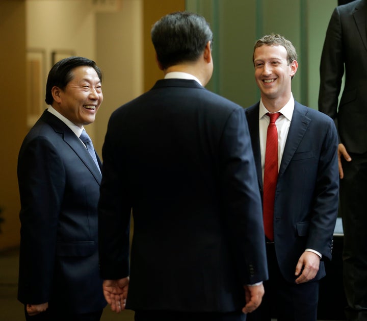 Mark Zuckerberg speaks with Chinese President Xi Jinping and cyber czar Lu Wei in Seattle.