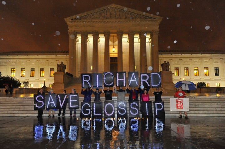 Anti-death penalty activists rallied outside the Supreme Court on Sept. 29, 2015, to try to prevent the execution of Oklahoma inmate Richard Glossip.