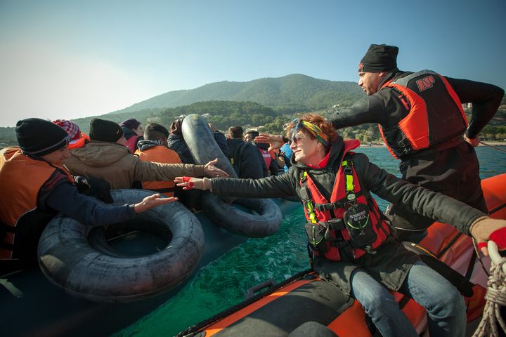 Actress Susan Sarandon recently joined members of PROEM-AID on their search for refugees and migrants headed toward Lesbos.