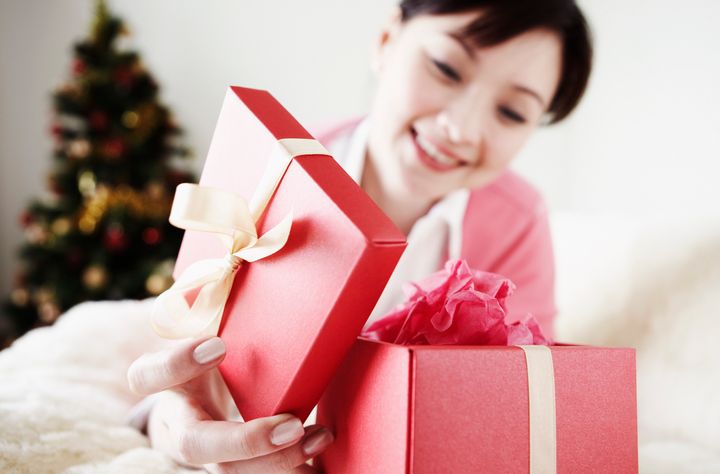 Scientists reveal the different benefits of giving a material gift versus the gift of an experience.