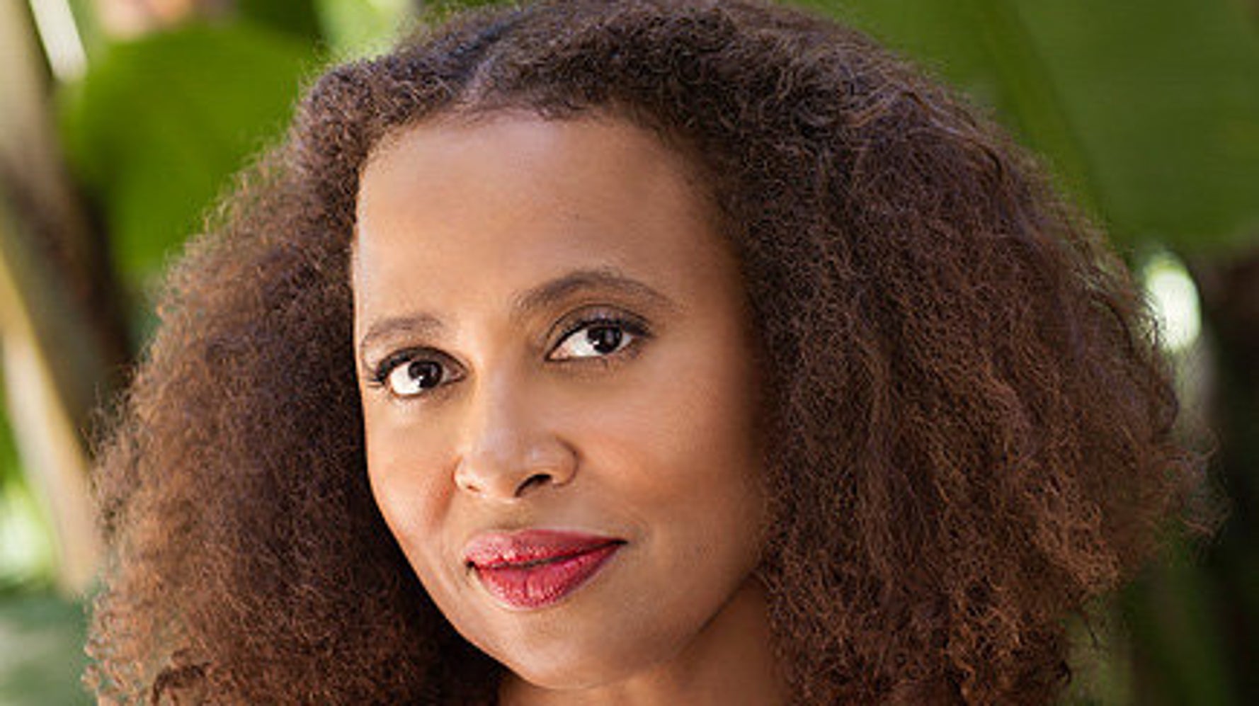 ER' Star Lisa Nicole Carson Details Her Battle With Bipolar Disorder | HuffPost Voices