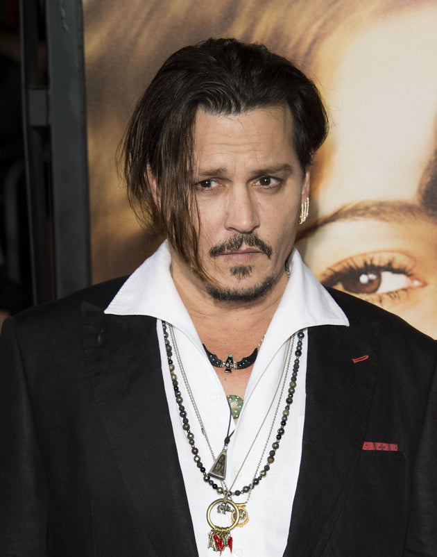 ジョニーデップが 位 報酬もらいすぎ俳優 トップ5はこれだ ハフポスト