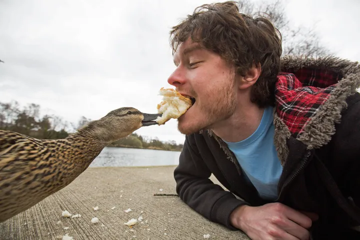 動物とハッピーな 自撮り写真 を撮り続ける男性が語る 生き物と仲良くなる秘訣 ハフポスト Life