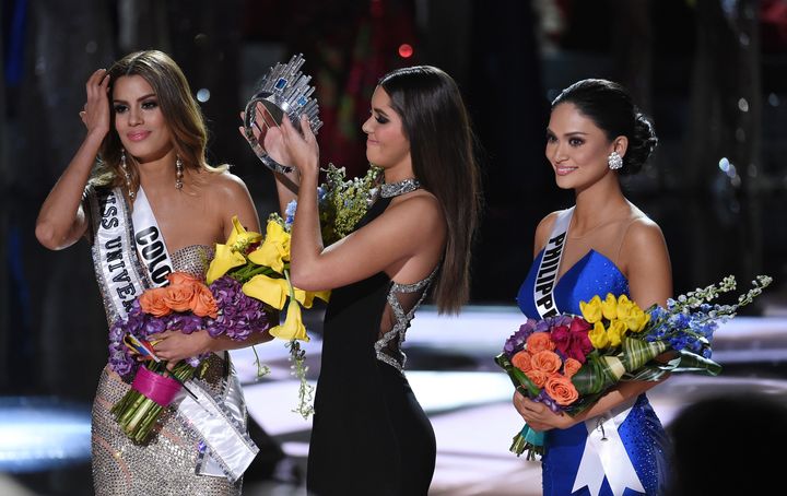 Miss Colombia Ariadna Gutiérrez has her crown removed at the Miss Universe pageant on Dec. 20.
