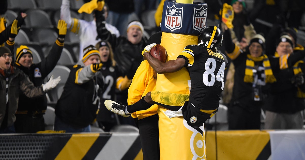 The 23 Most Hilarious Moments Of This Surprisingly Funny NFL Season the-23-most-hilarious-moments-of-this-surprisingly-funny-nfl-season