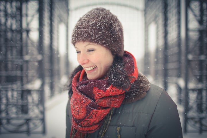 If this woman were a reporter at Fox 32 Chicago, that hat might have to go.