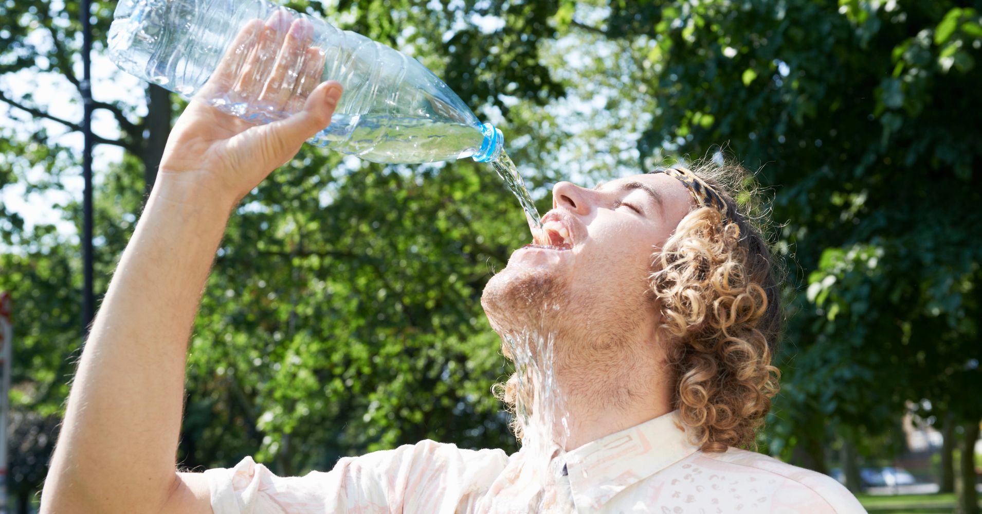 20 Signs You're Dehydrated -- And What To Do About It | HuffPost