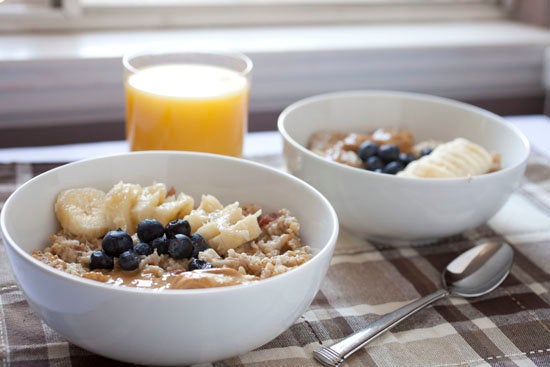 Bowl de avena para desayunar