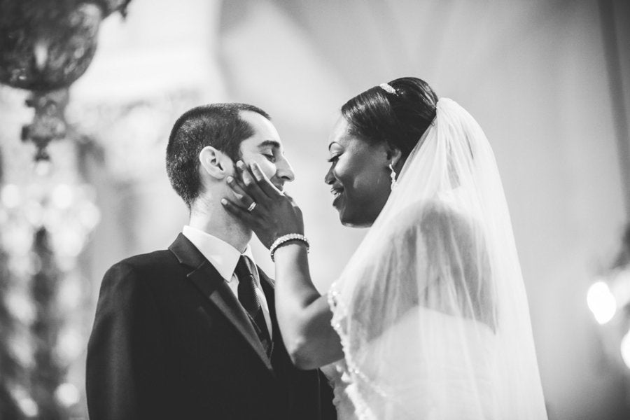 19 Emotional Wedding Moments That Will Make You Teary Eyed Too Huffpost Life