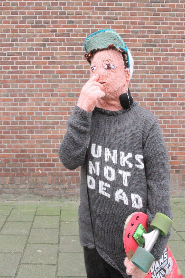  Voorsluijs's yarn son acting punk rock.