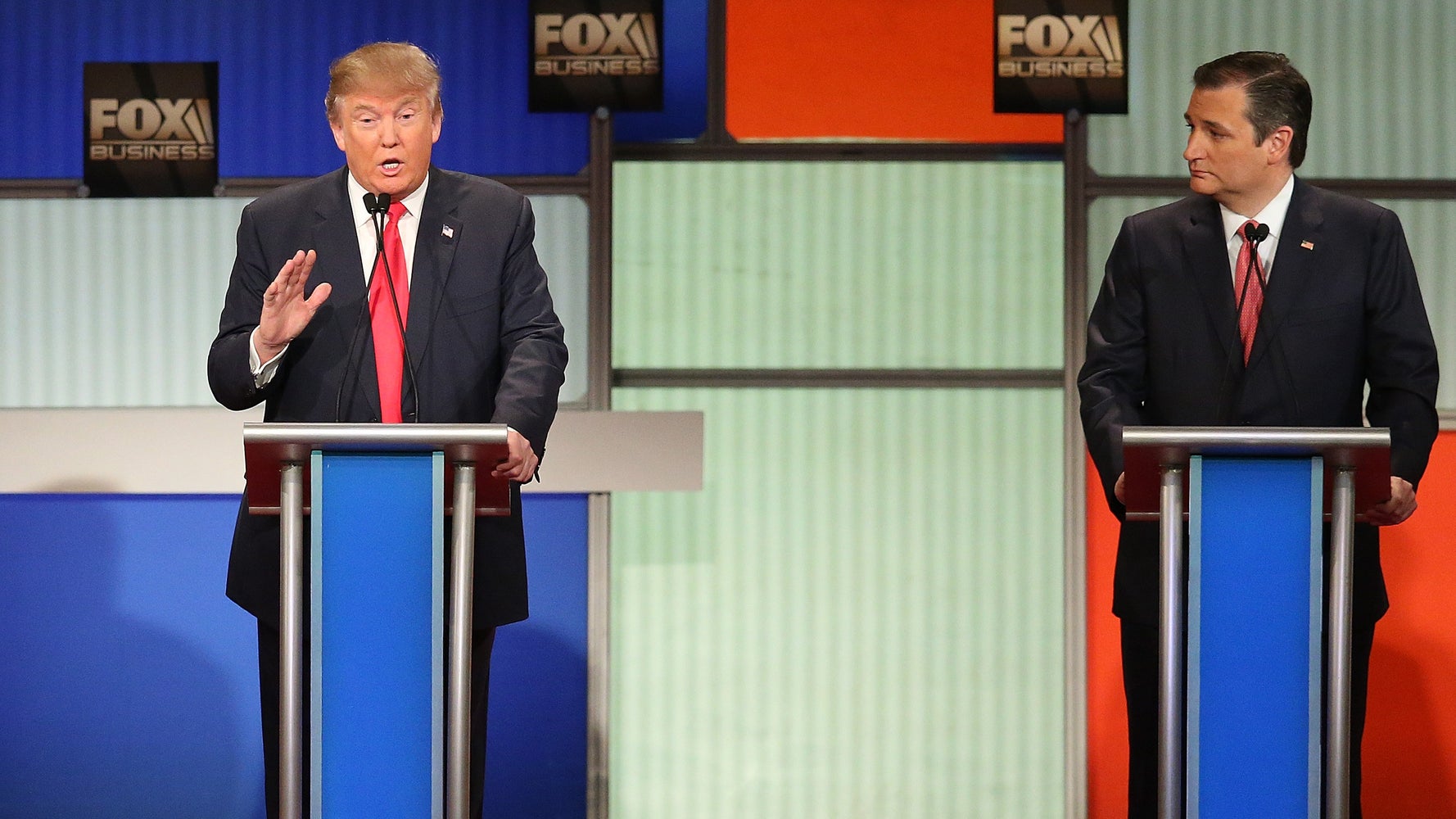 Republican Debate Audience Repeatedly Boos Donald Trump | HuffPost