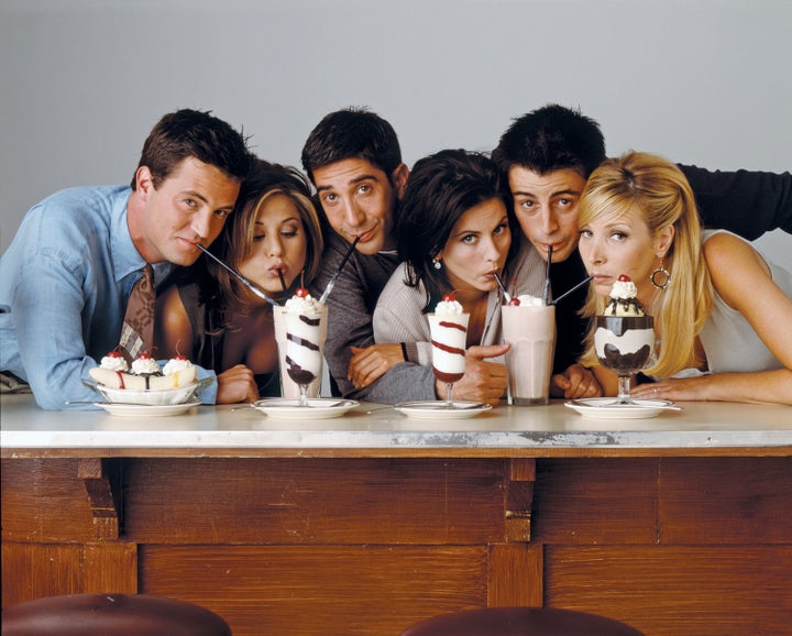 Left to right: Matthew Perry as Chandler Bing, Jennifer Aniston as Rachel Green, David Schwimmer as Ross Geller, Courteney Co