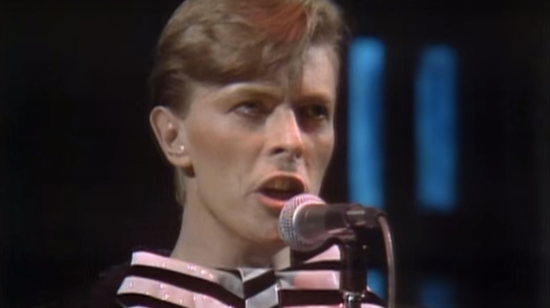 'SNL' Remembers David Bowie With Quietly Powerful Tribute | HuffPost