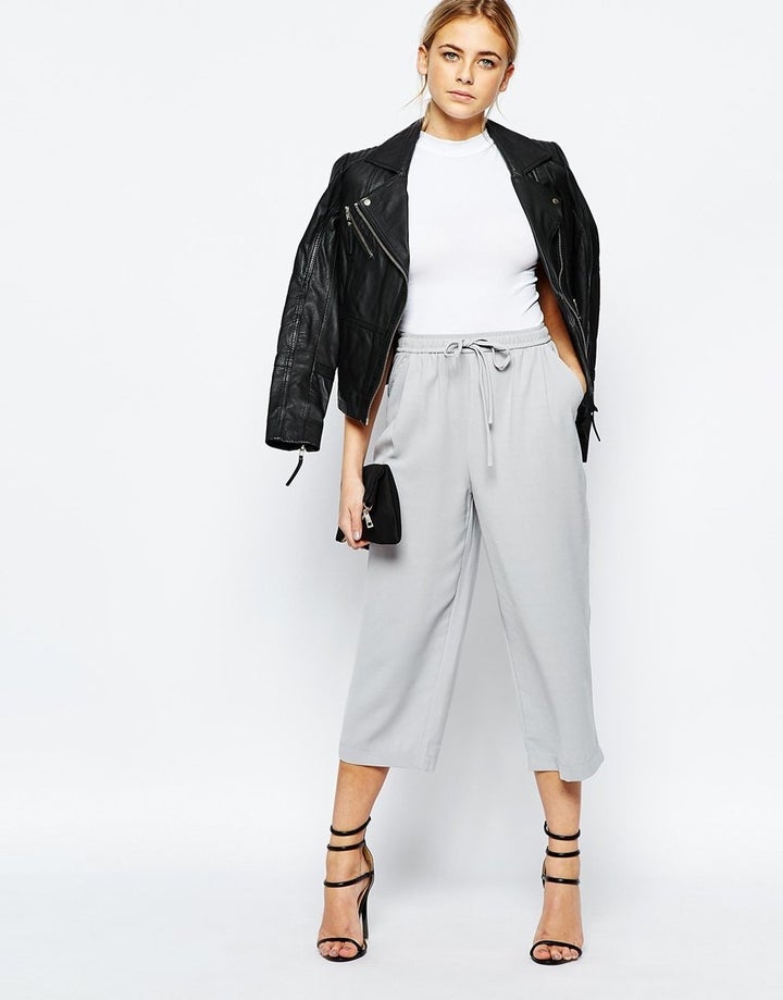 <em>Boohoo Premium Tailored Crop Pant, <a href="http://us.asos.com/Boohoo-Vanessa-Premium-Woven-Crop-Pant/18o2kt/?iid=6123890&cid=2640&sh=0&pge=0&pgesize=36&sort=-1&clr=Grey&totalstyles=473&gridsize=3&mporgp=L0Jvb2hvby9Cb29ob28tUHJlbWl1bS1UYWlsb3JlZC1Dcm9wLVRyb3VzZXIvUHJvZC8." target="_blank" role="link" class=" js-entry-link cet-external-link" data-vars-item-name="$35" data-vars-item-type="text" data-vars-unit-name="569d0472e4b0b4eb759f1745" data-vars-unit-type="buzz_body" data-vars-target-content-id="http://us.asos.com/Boohoo-Vanessa-Premium-Woven-Crop-Pant/18o2kt/?iid=6123890&cid=2640&sh=0&pge=0&pgesize=36&sort=-1&clr=Grey&totalstyles=473&gridsize=3&mporgp=L0Jvb2hvby9Cb29ob28tUHJlbWl1bS1UYWlsb3JlZC1Dcm9wLVRyb3VzZXIvUHJvZC8." data-vars-target-content-type="url" data-vars-type="web_external_link" data-vars-subunit-name="article_body" data-vars-subunit-type="component" data-vars-position-in-subunit="4">$35</a></em>