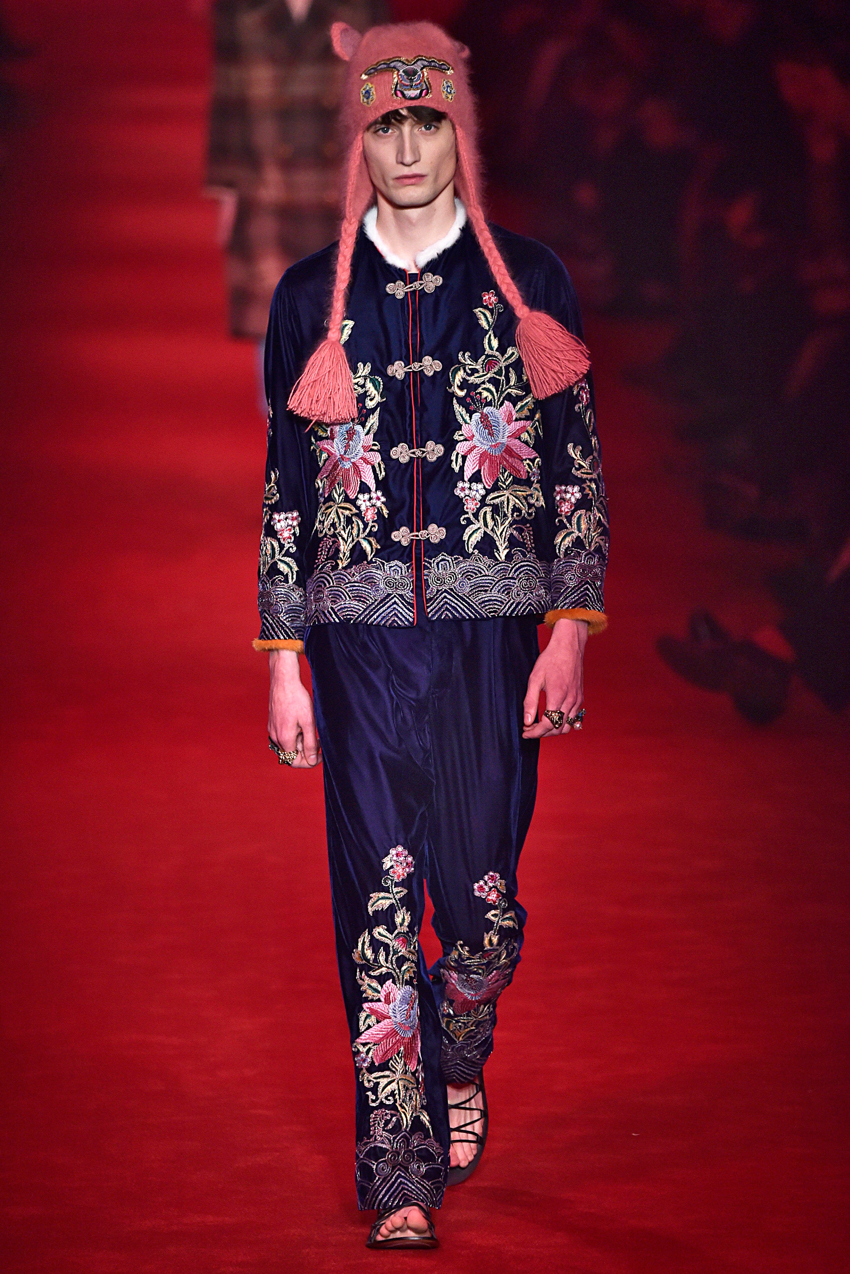 crazy gucci outfit