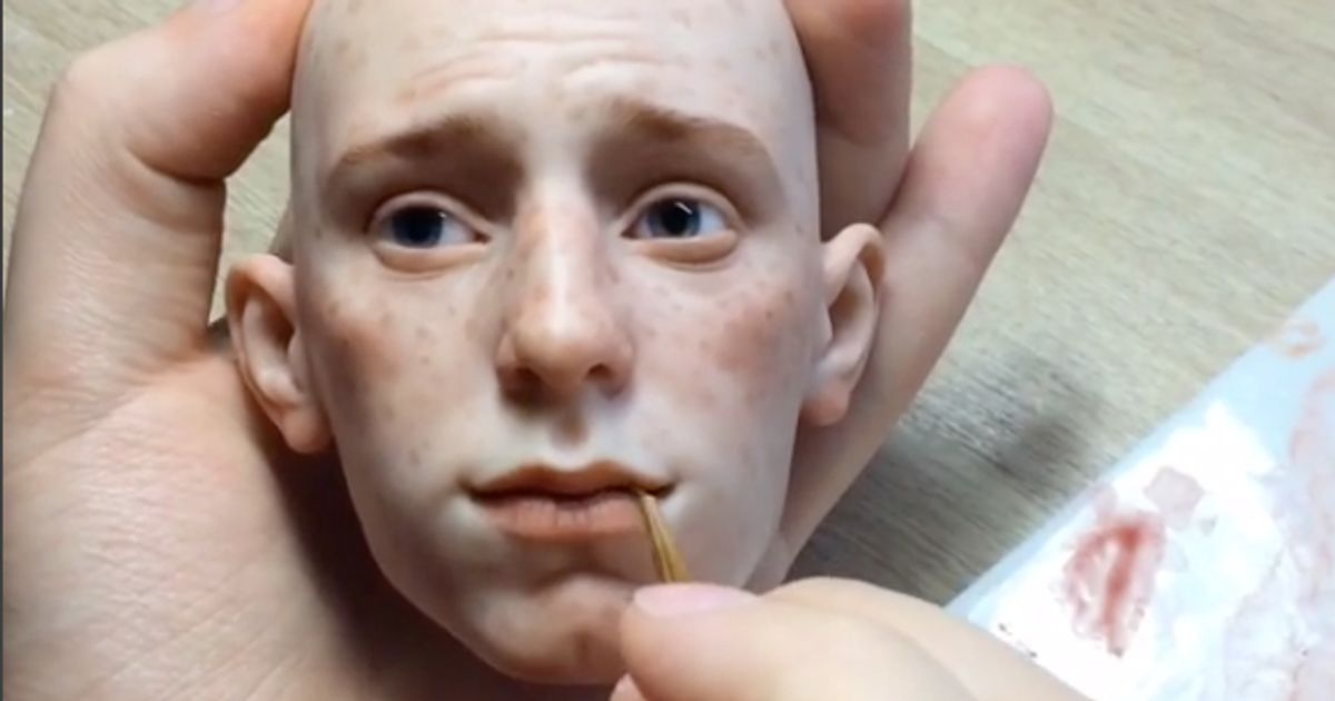 Dont Blink These Russian Dolls Are So Lifelike They Could Move Huffpost 