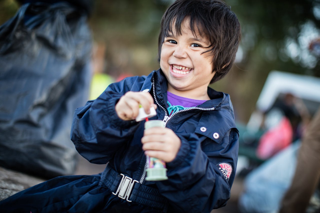 どんなときでも笑顔になれる 難民の子供たちの目は輝いていた 画像集 ハフポスト News どんなときでも笑顔になれる 難民の子供たちの目は輝いていた 画像集 ハフポスト News