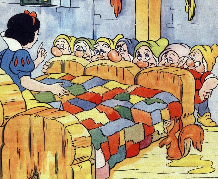 A private school in Qatar has removed the fairy tale Snow White and the Seven Dwarfs from its library after a parent said it was culturally inappropriate.