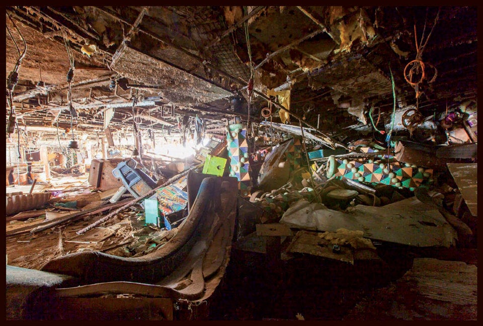 Haunting Costa Concordia Photos Show What's Left Inside The Shipwreck ...