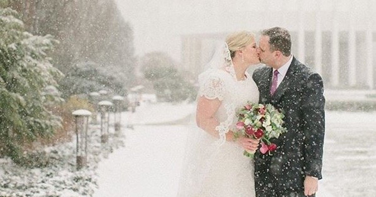 WHO GOT MARRIED THIS PAST WEEKEND visual data 6