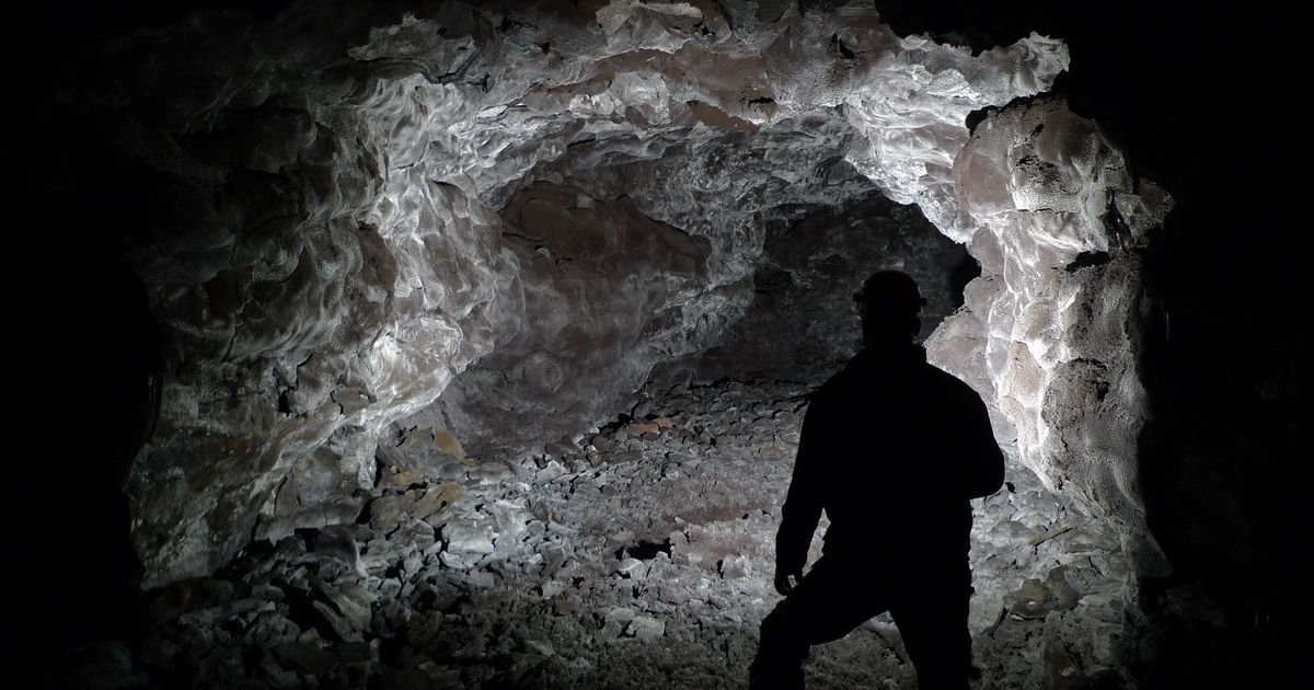 There's A Massive, Icy Underworld Hiding INSIDE One Of Hawaii's ...