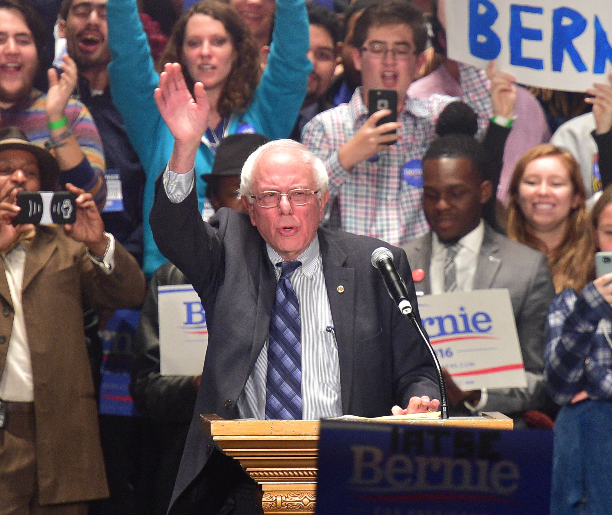 HUFFPOLLSTER: Bernie Sanders' Chances In Iowa Depend On Convincing His ...