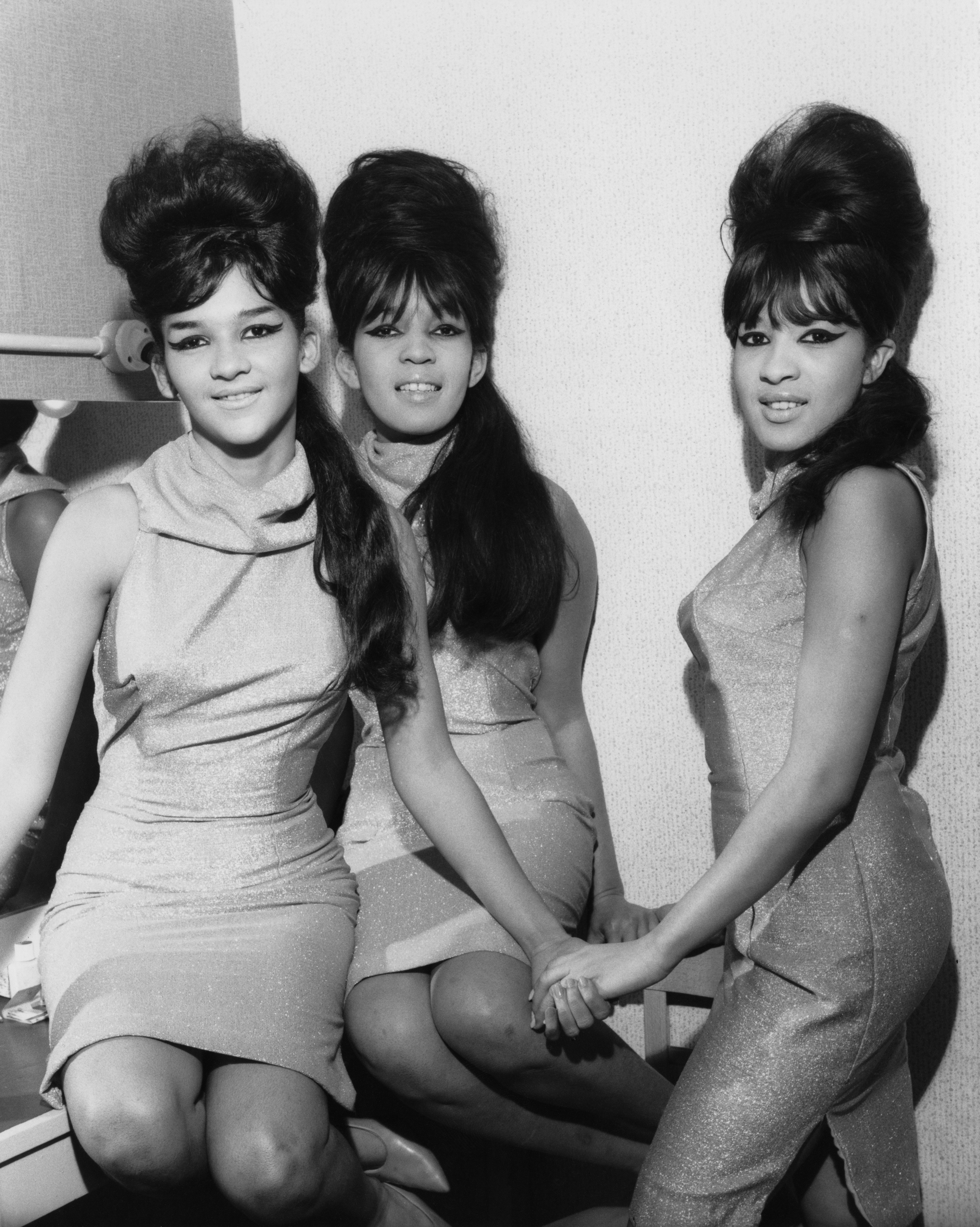 1960s hairstyles | Women's hair of the sixties