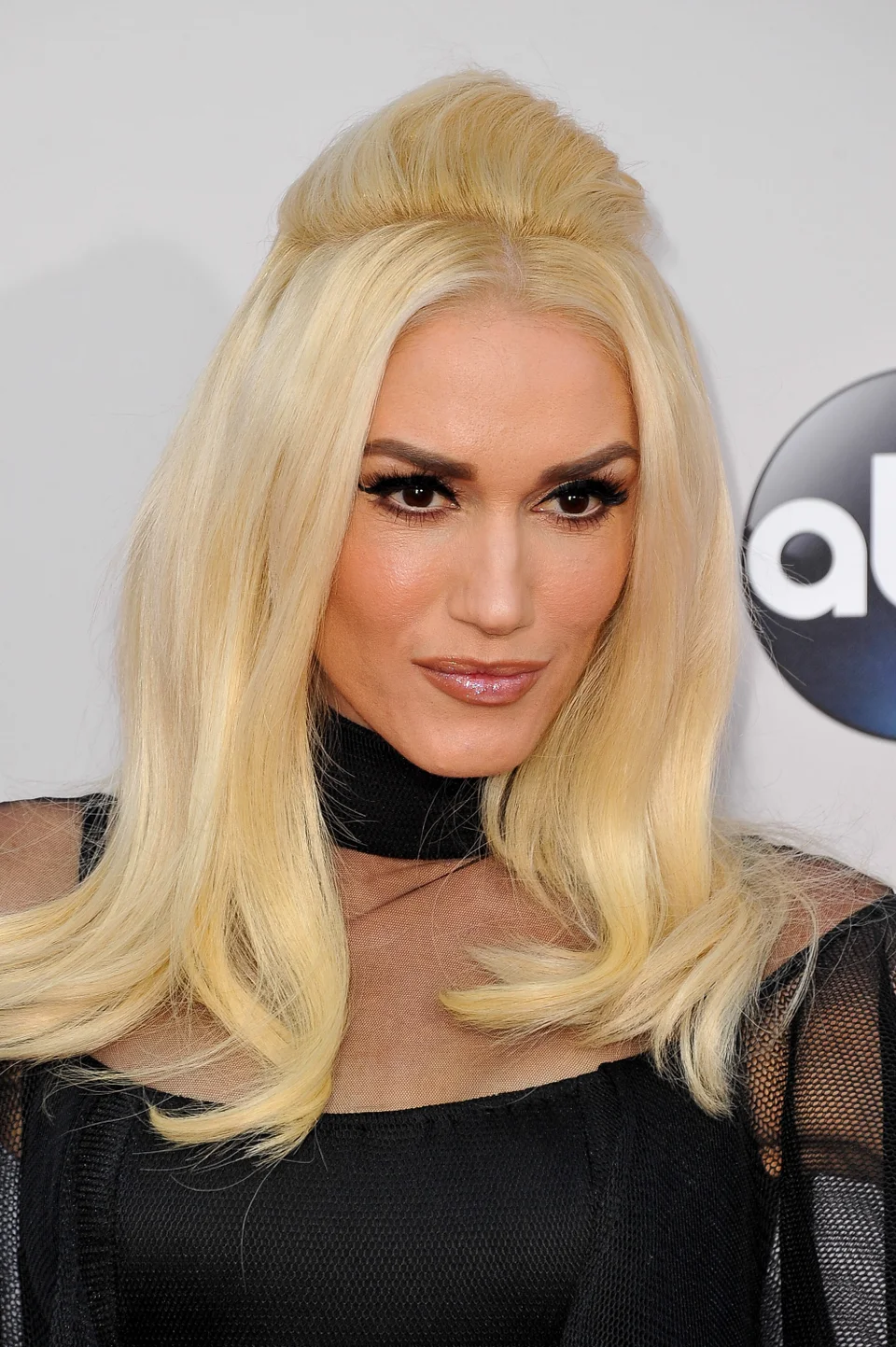 20 Epic Beehive Hairstyles We're Still Buzzing About | HuffPost Life 20 Epic Beehive Hairstyles We're Still Buzzing About | HuffPost Life