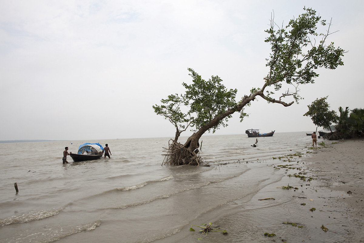 Haunting Photos Show Effects Of Climate Change In Bangladesh | HuffPost