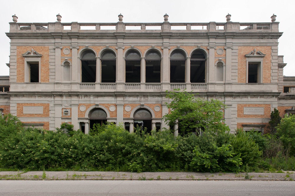 Jackson Elementary has been boarded up since this picture was taken.