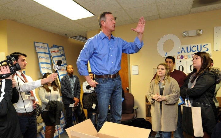 Two days before the Iowa caucuses, Democratic presidential candidate Martin O'Malley stood on a chair and made