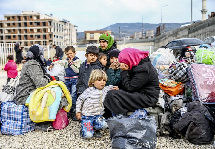 Heavy fighting and bombardments in northern Syria have displaced more than 20,000 Turkmens since November. 