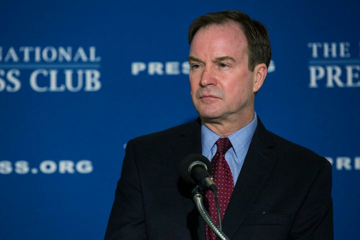 When it comes to a lawsuit over Flint's water crisis, Michigan Attorney General Bill Schuette has said he cannot defend Gov. Rick Snyder (R) in court and also defend lower-ranking state bureaucrats.