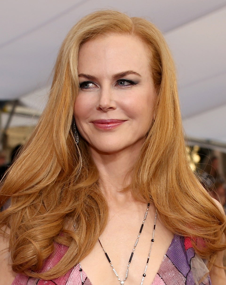 Honey Blonde Celebs Rule This Week S Best Beauty List Huffpost Life