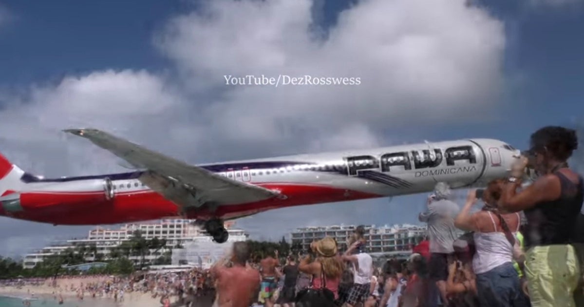 ヒヤッ 旅客機がとんでもない低さでビーチを横切った 動画 ハフポスト ヒヤッ 旅客機がとんでもない低さでビーチを横切った 動画 ハフポスト