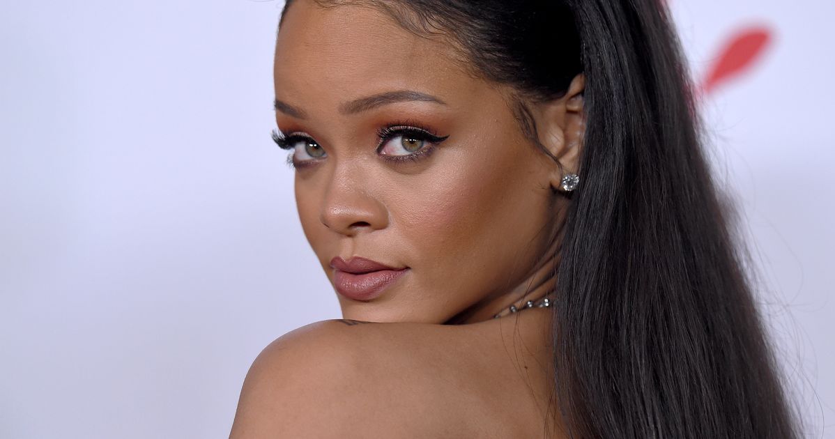 Rihanna песни. Рианна в 18 лет. Рианна фильмография. Реана Джелялова. Rihanna 2015 год.