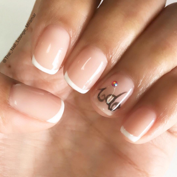 28 Glam Wedding Manicure Ideas That Totally Nail It Huffpost Life