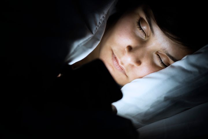 Restful sleep and heavy social media use don't make good bedfellows, according to new research.