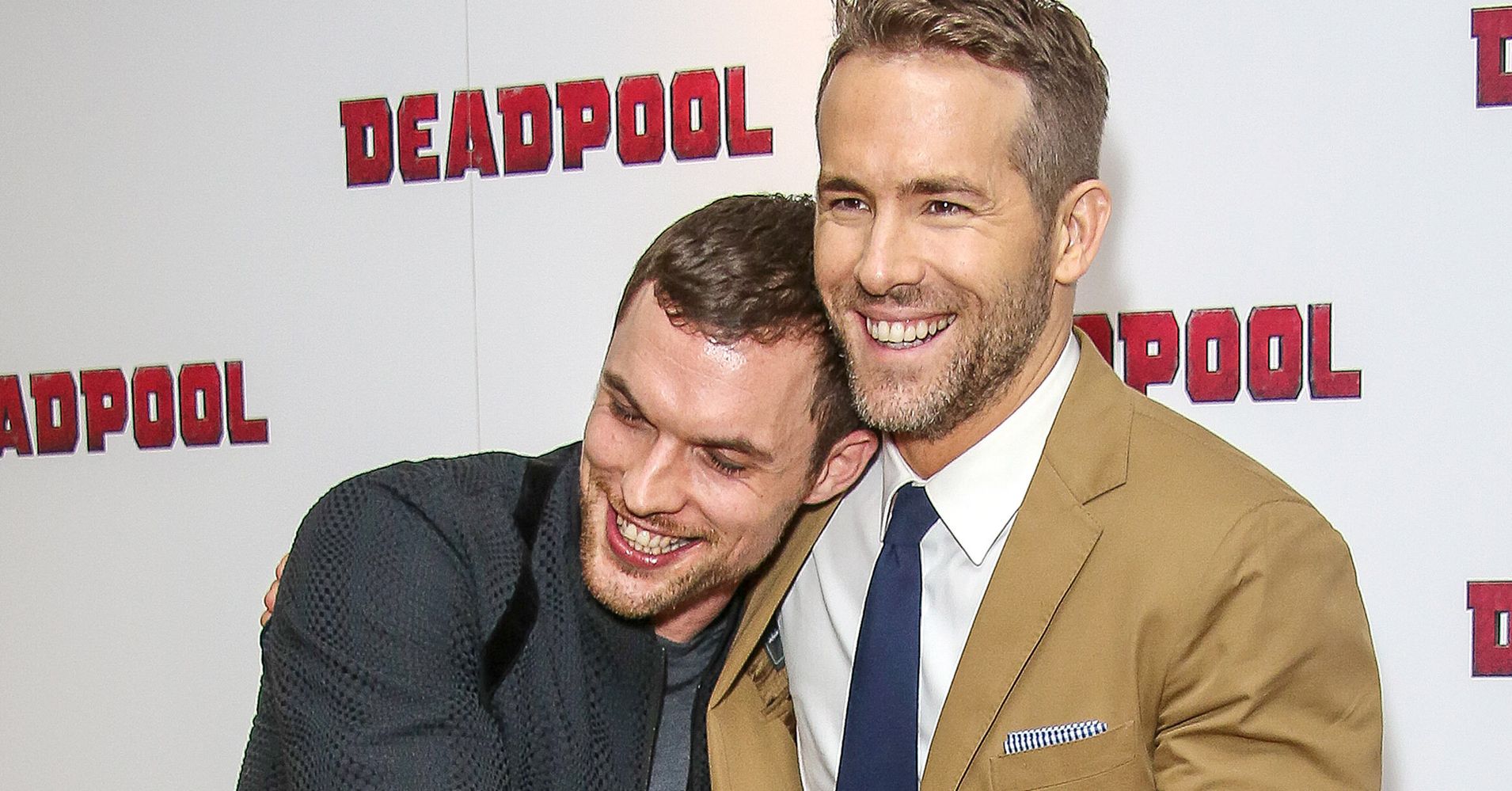 Ryan Reynolds Nude Fight Scene In Deadpool Will Make You Sweat Huffpost 