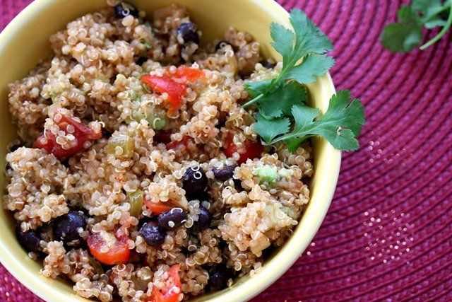 Vegan Mexican quinoa salad recipe by fANNEtastic Food.