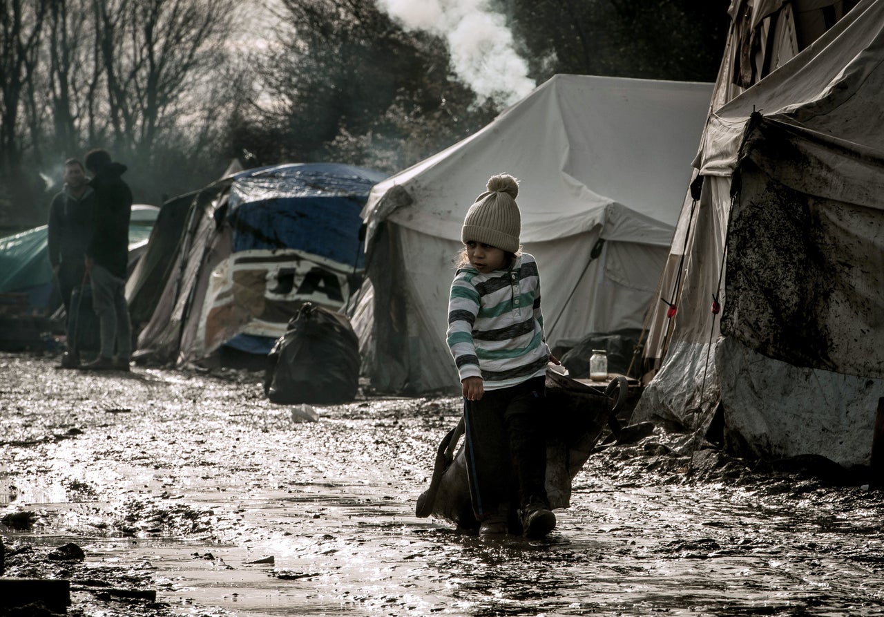 Between 2,600 and 3,000 people live in atrocious conditions at the Grande-Synthe refugee camp in Dunkirk, France.