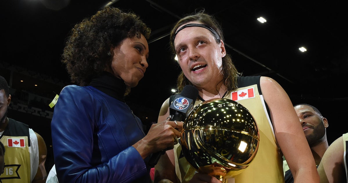 ESPN Flips Out When Arcade Fire s Win Butler Praises Canada s Health espn-flips-out-when-arcade-fire-s-win-butler-praises-canada-s-health