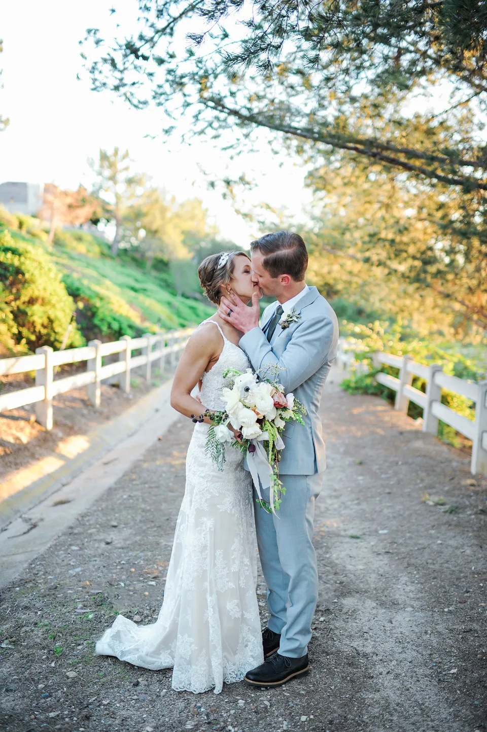 13 Lovely Real Wedding Photos That Will Ease Your Case Of The Mondays