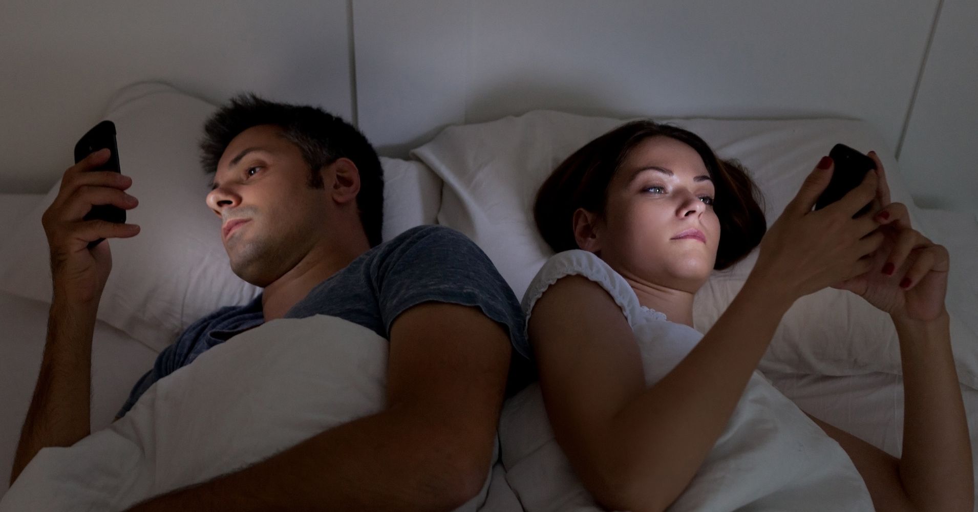 11 Activities To Do Before Bed That Aren't Checking Your Phone