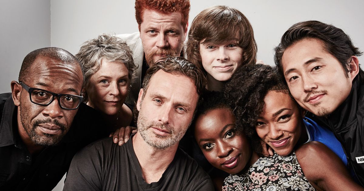 That 'Walking Dead' Couple Is Finally Official! | HuffPost